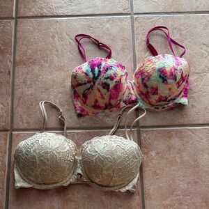 2 Victoria Secret Pink Push Up Bras